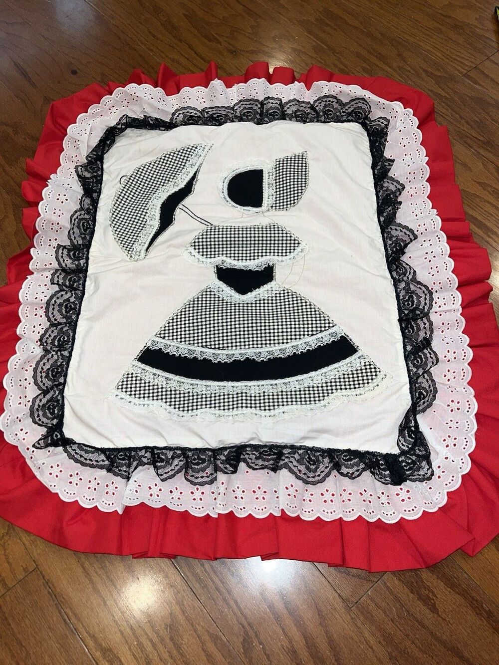 Vintage Sunbonnet Sue Pillow Cover Handmade Cottage Core Grannycore Country Xl